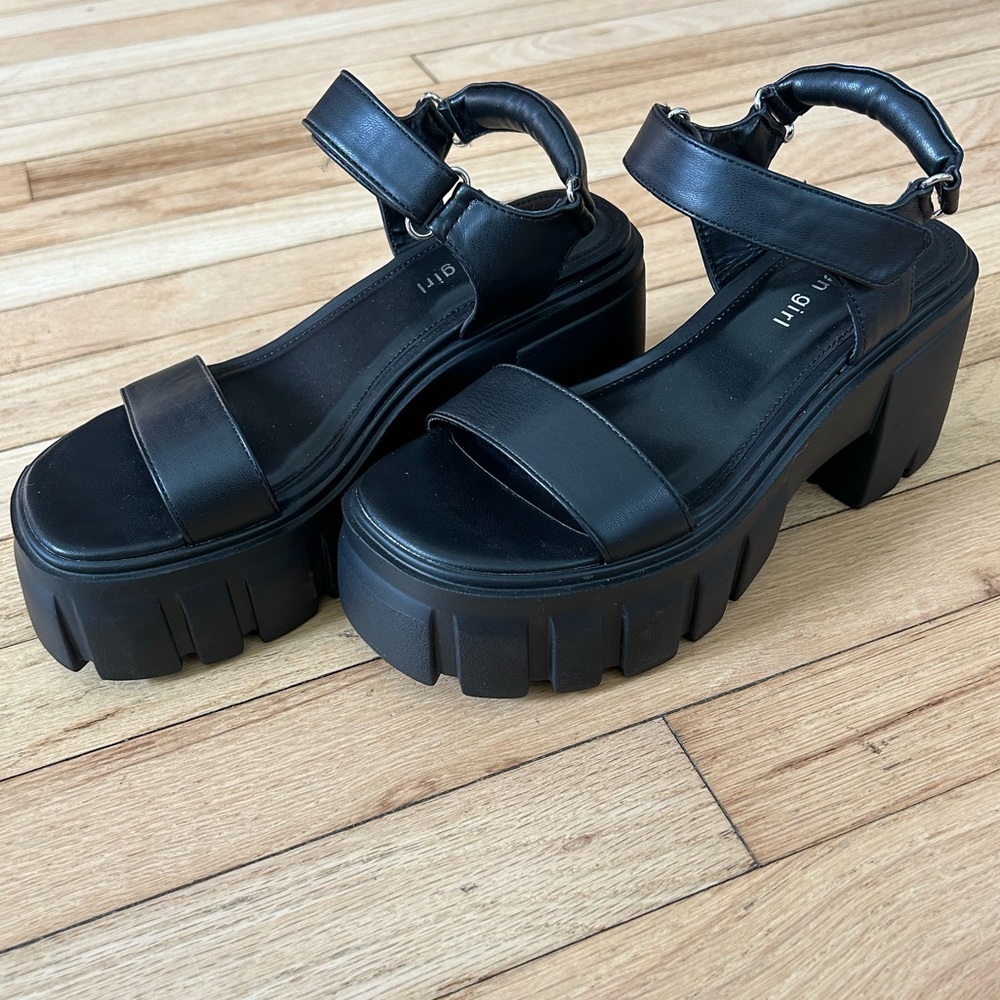 Madden Girl Grandy Heeled Sandal